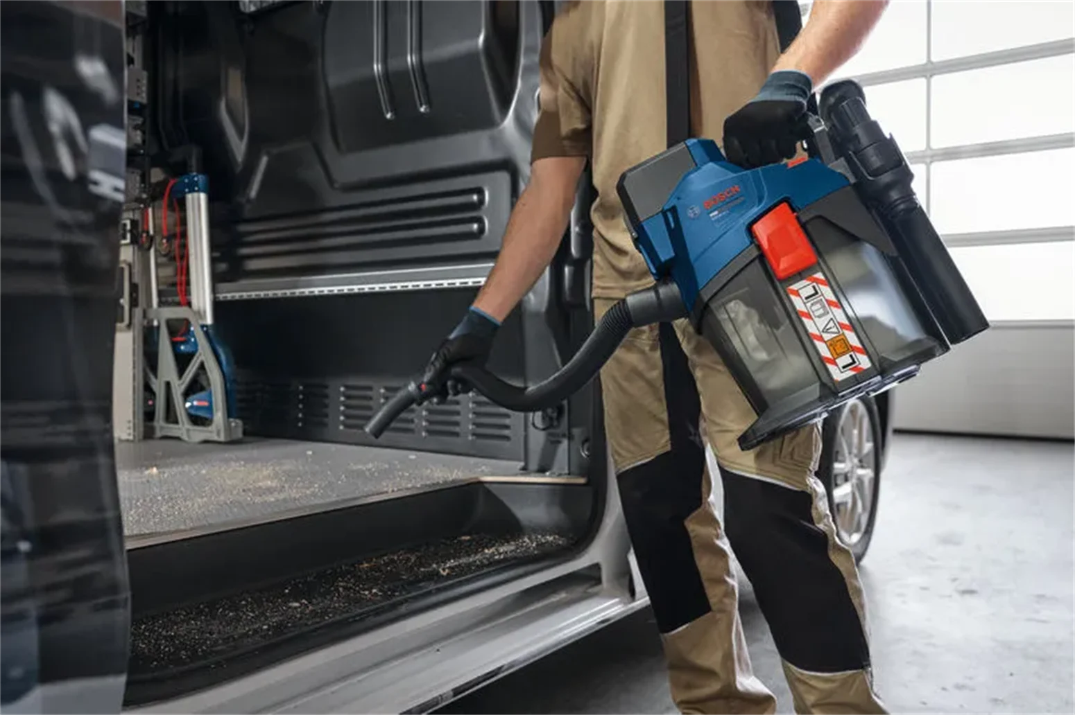 Akku-Staubsauger Bosch PRO GAS18V-6LS – Bild 4