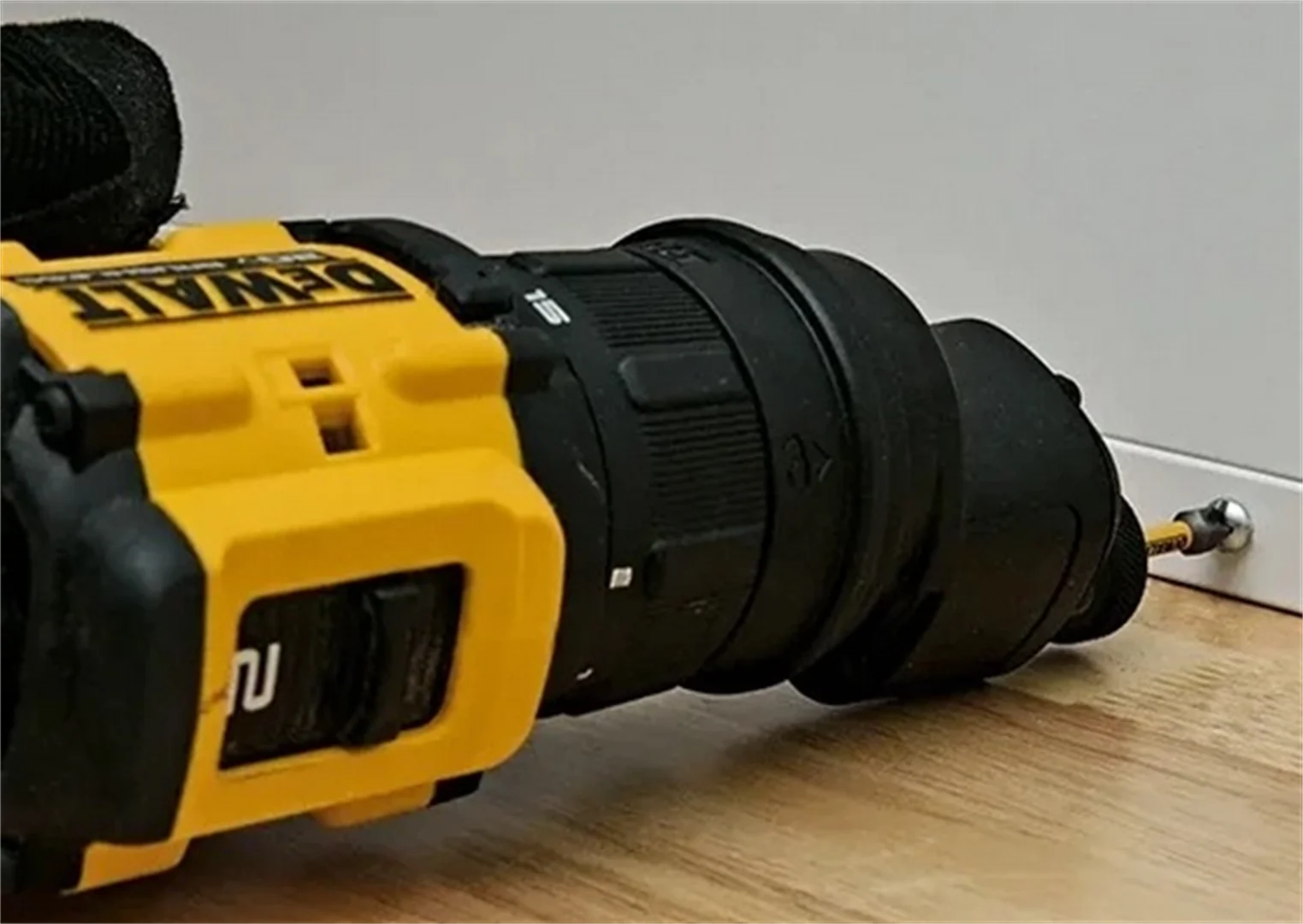 Bohrschrauber mit Wechselaufsätzen DeWalt DCD803NT – Bild 6
