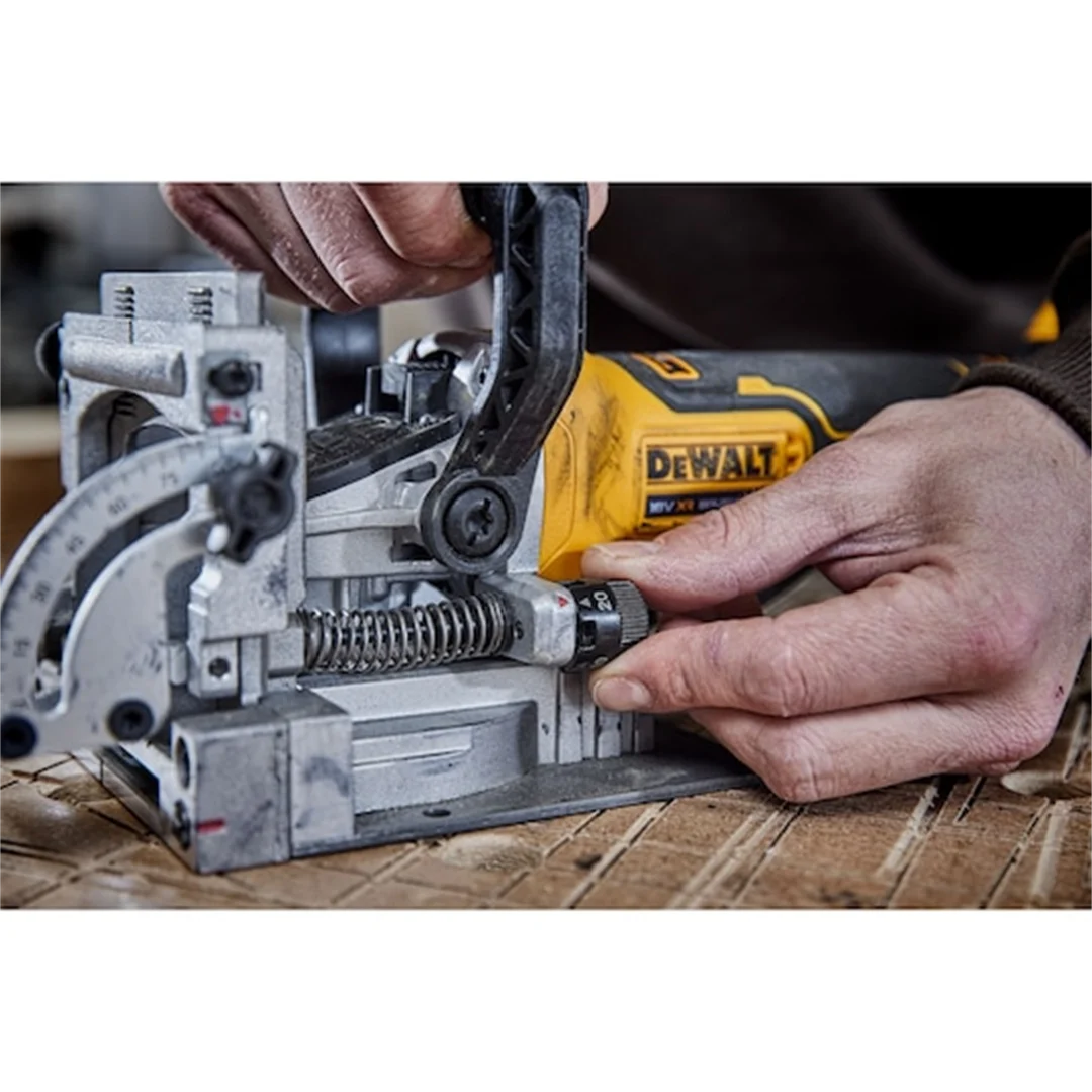 Flachdübelfräse DeWalt DCW682NT – Bild 6