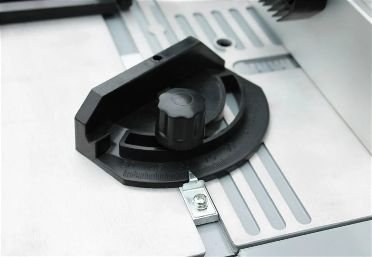 Tischfräse Holzmann TFM610V – Bild 5