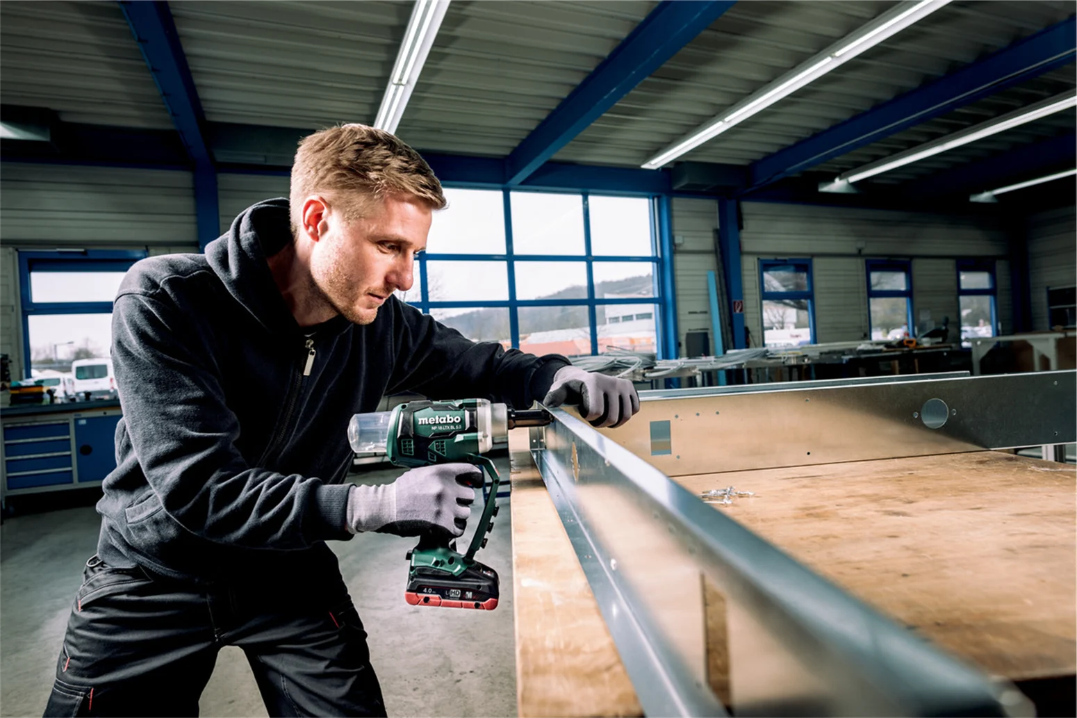 Akku-Nietgerät Metabo NP 18 LTX BL 5.0 – Bild 3